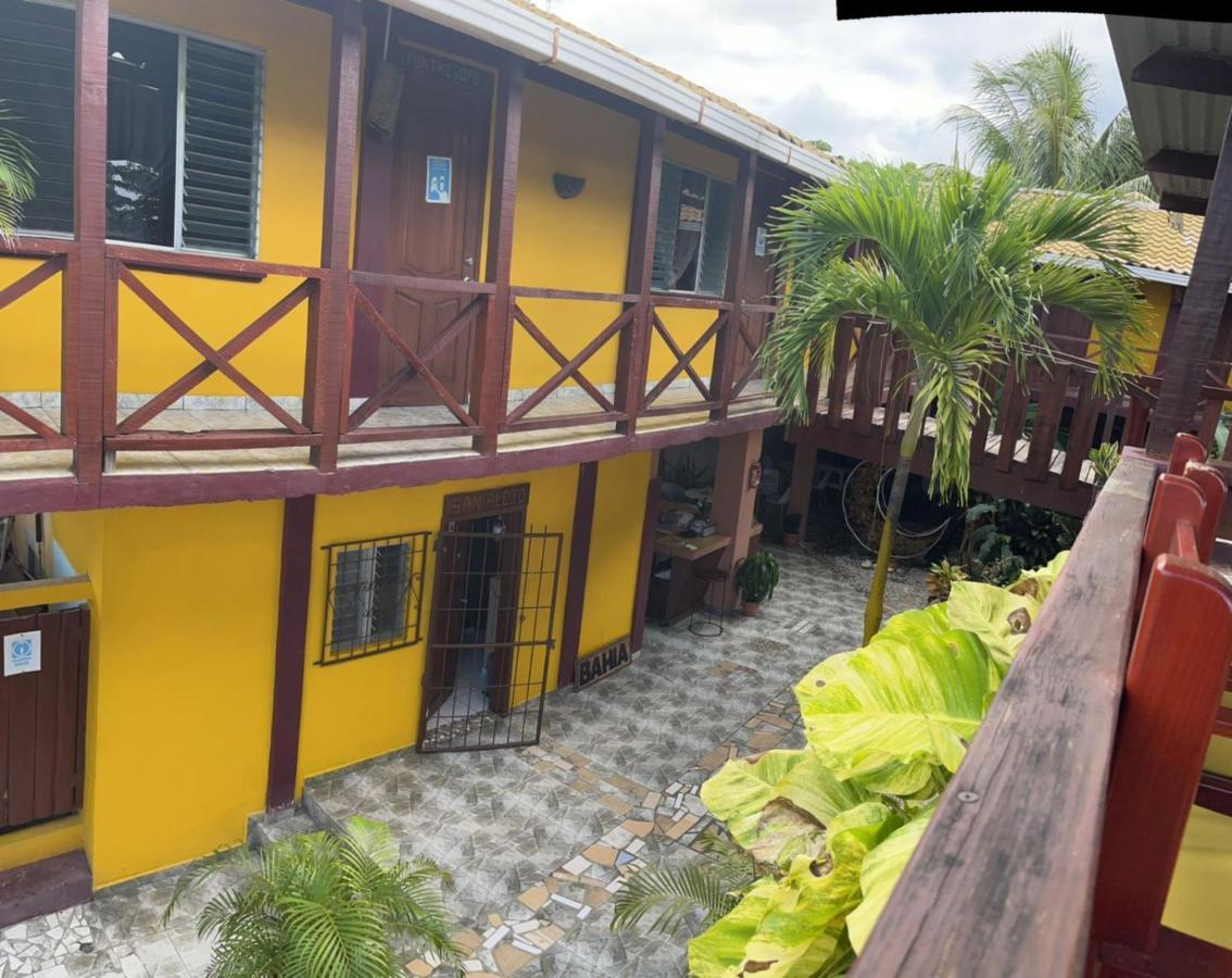 Hotel Bahia Tela Exterior photo